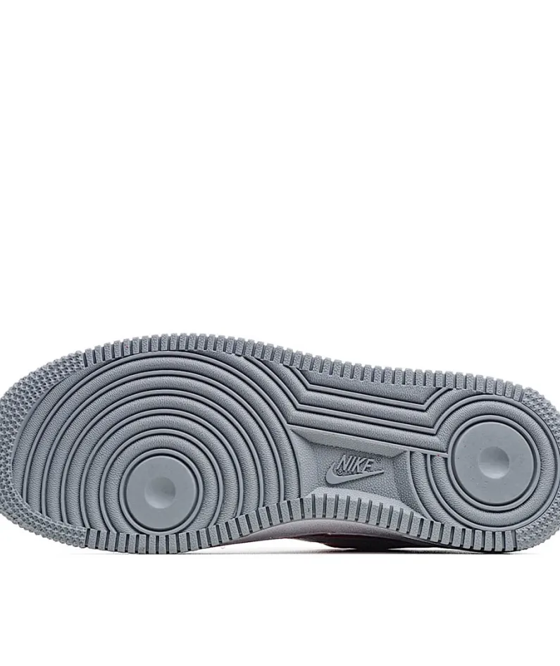Nike Air Force 1 Low 07 Low Top Sneakers