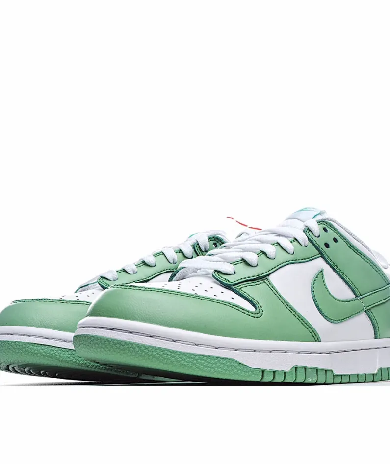 Nike SB Dunk Low Turquoise Sneakers