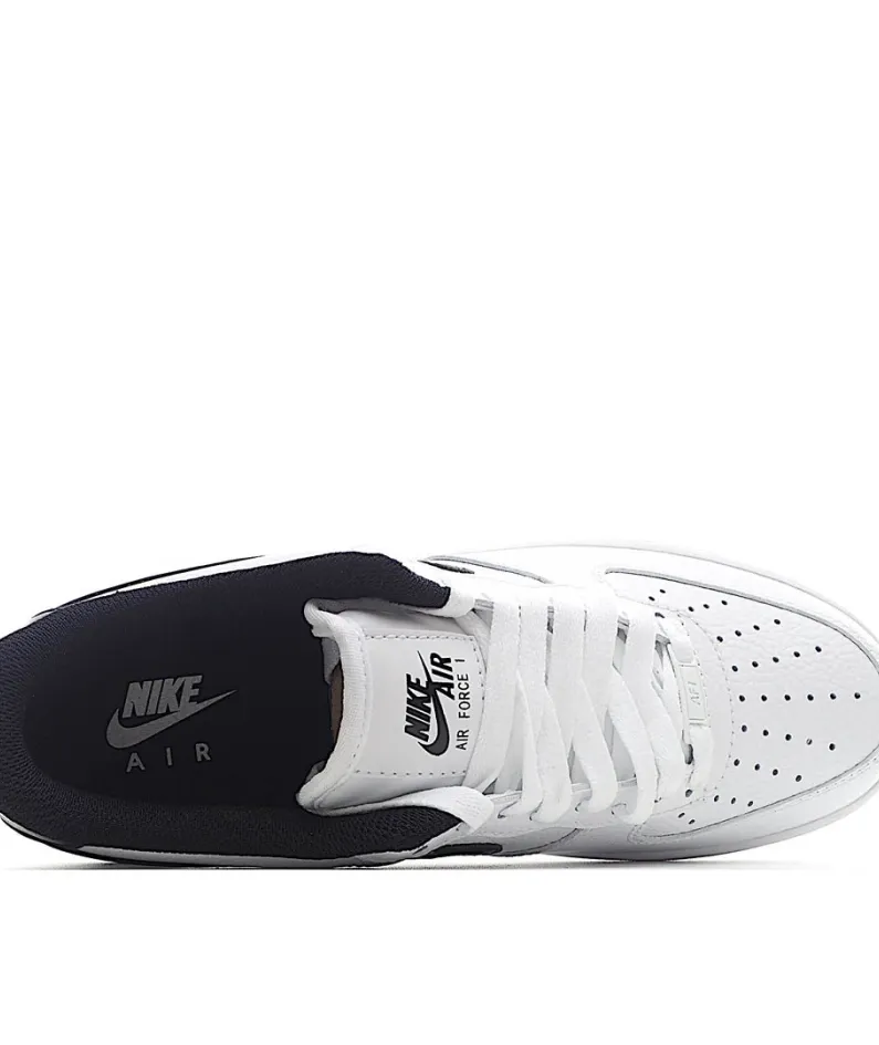 Nike Air Force1 White and Black
