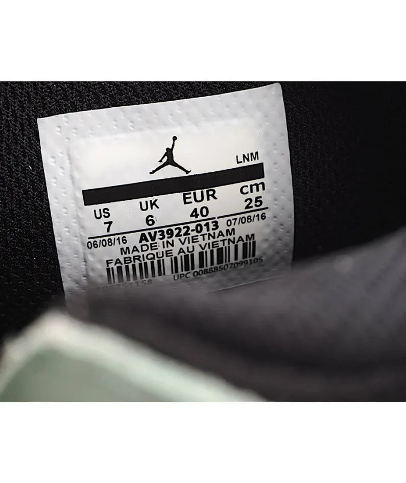Air Jordan Legacy 312 'Igloo'