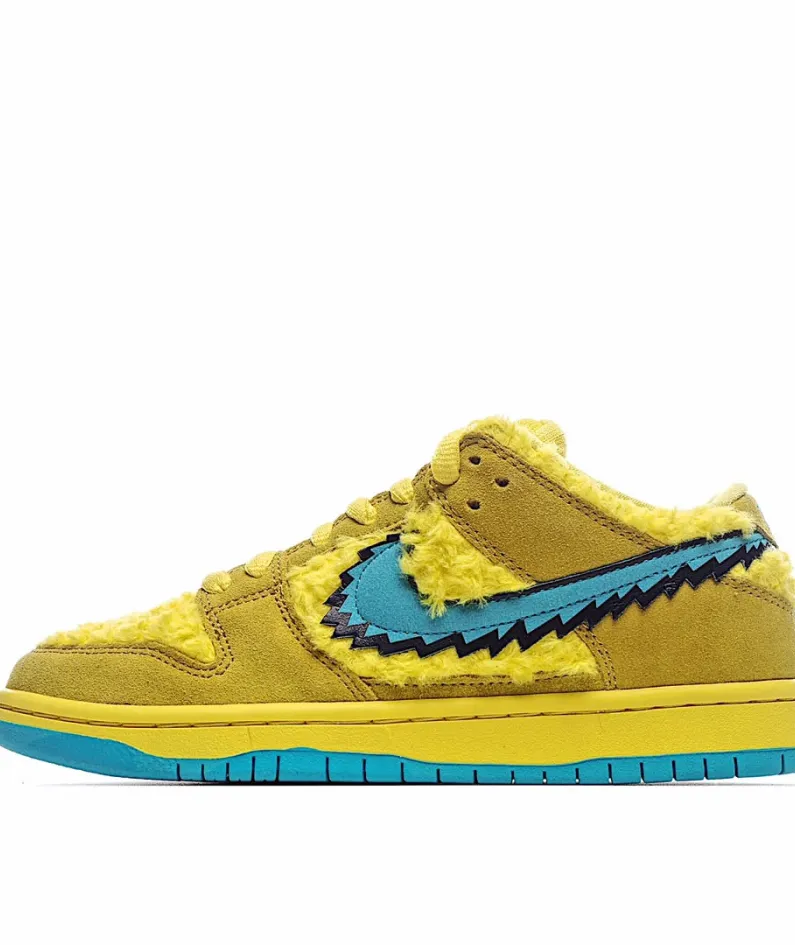 Nike SB Dunk Low Grateful Dead  