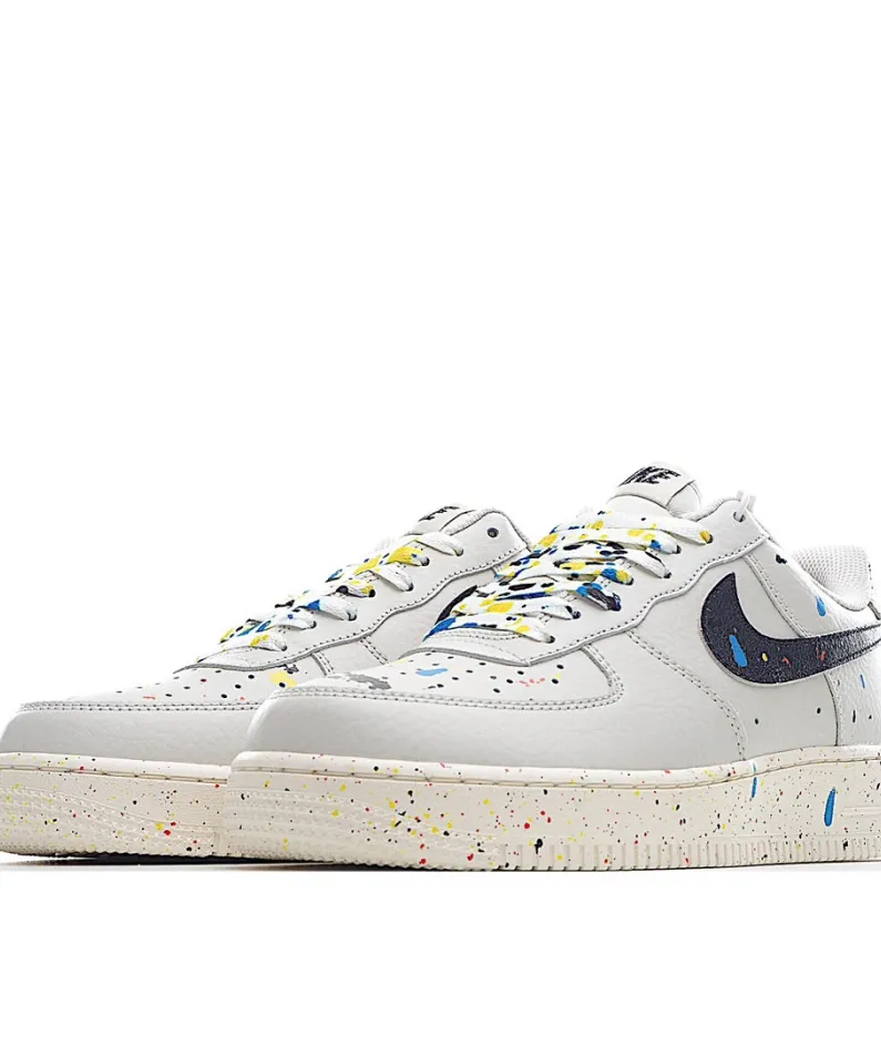 Nike Air Force 107 Sneakers