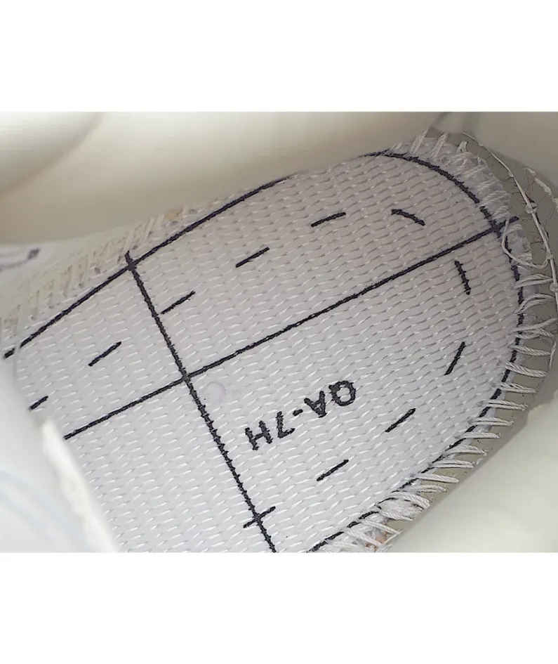 NikeAir Force 1 Low Low Top Sneakers
