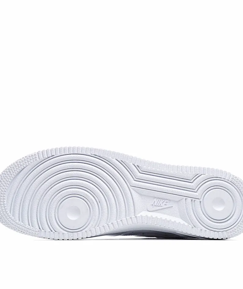 Nike Air Force 1 Low 07 Low Top Sneakers