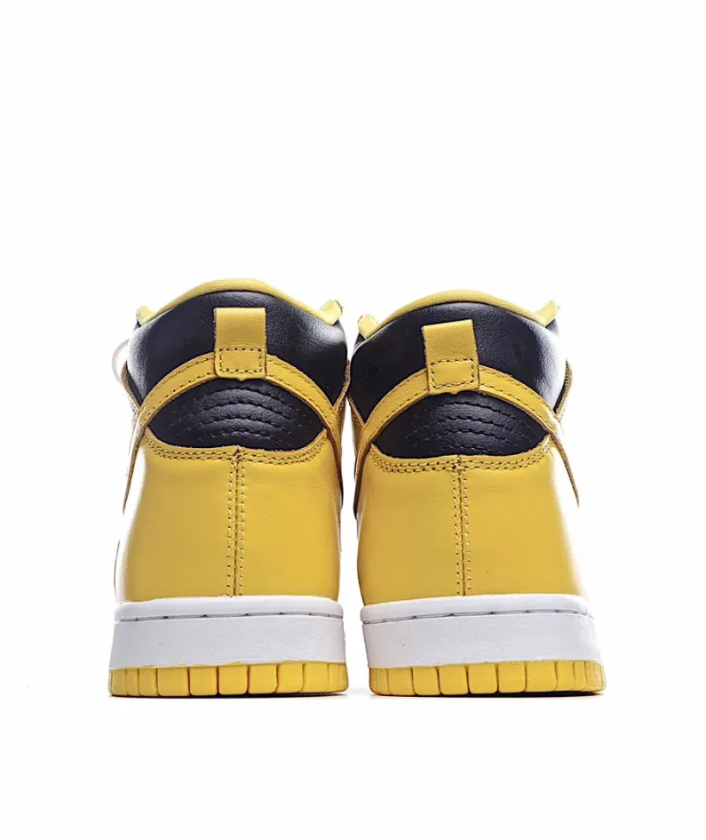 Nike Dunk High SP“ Varsity Maize