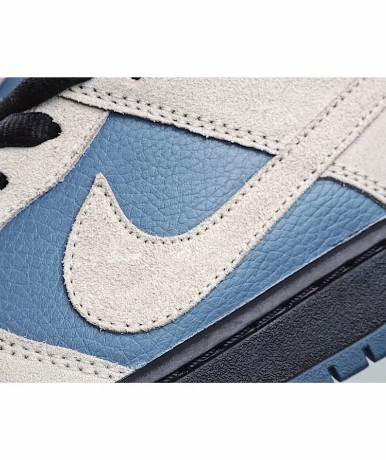 Nike SB Dunk Low Pro Sneakers