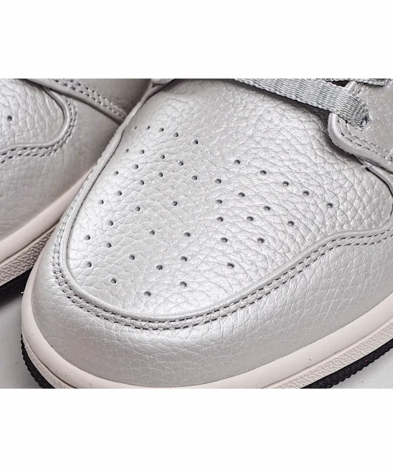 Air Jordan 1 Low 'Night Track'