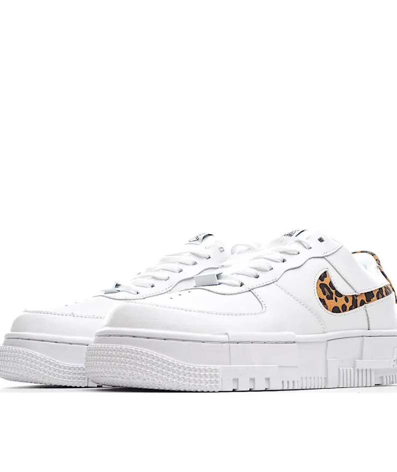 Nike Air Force 107 Sneakers
