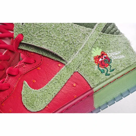 Nike SB Dunk High Pro QS 