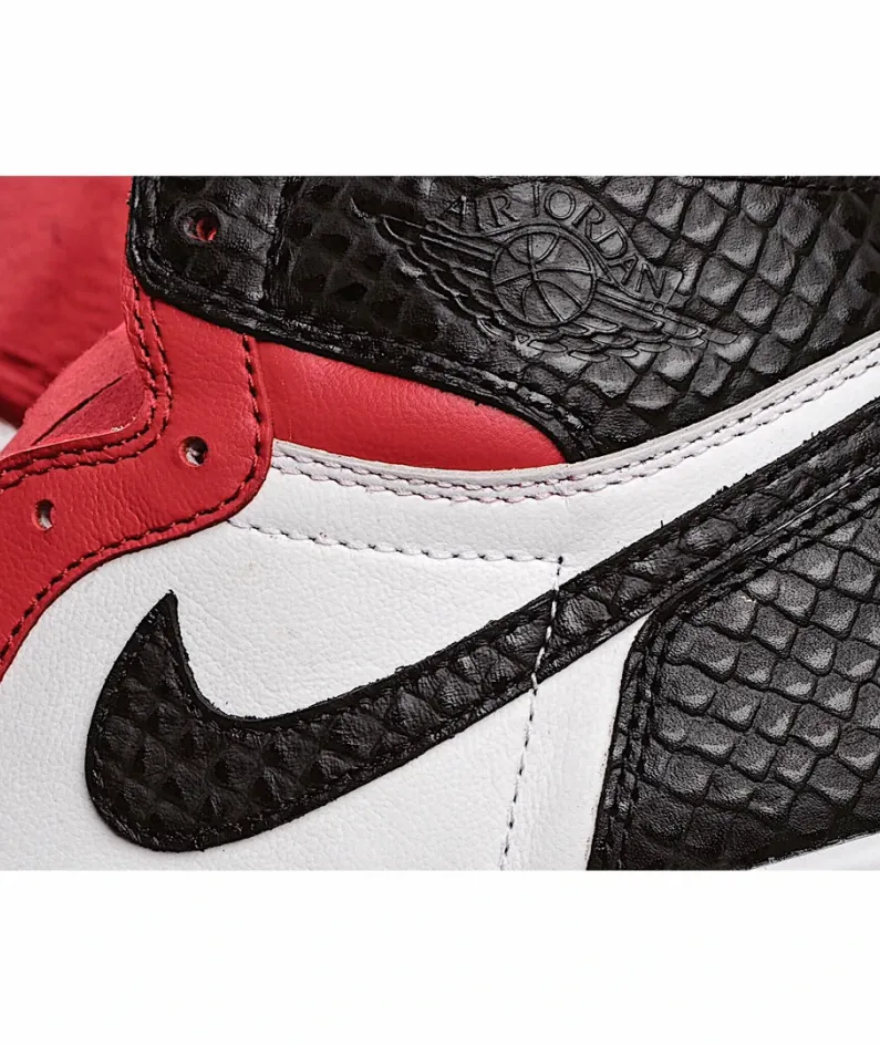 Wmns Air Jordan 1 Retro High OG 'Satin Red'