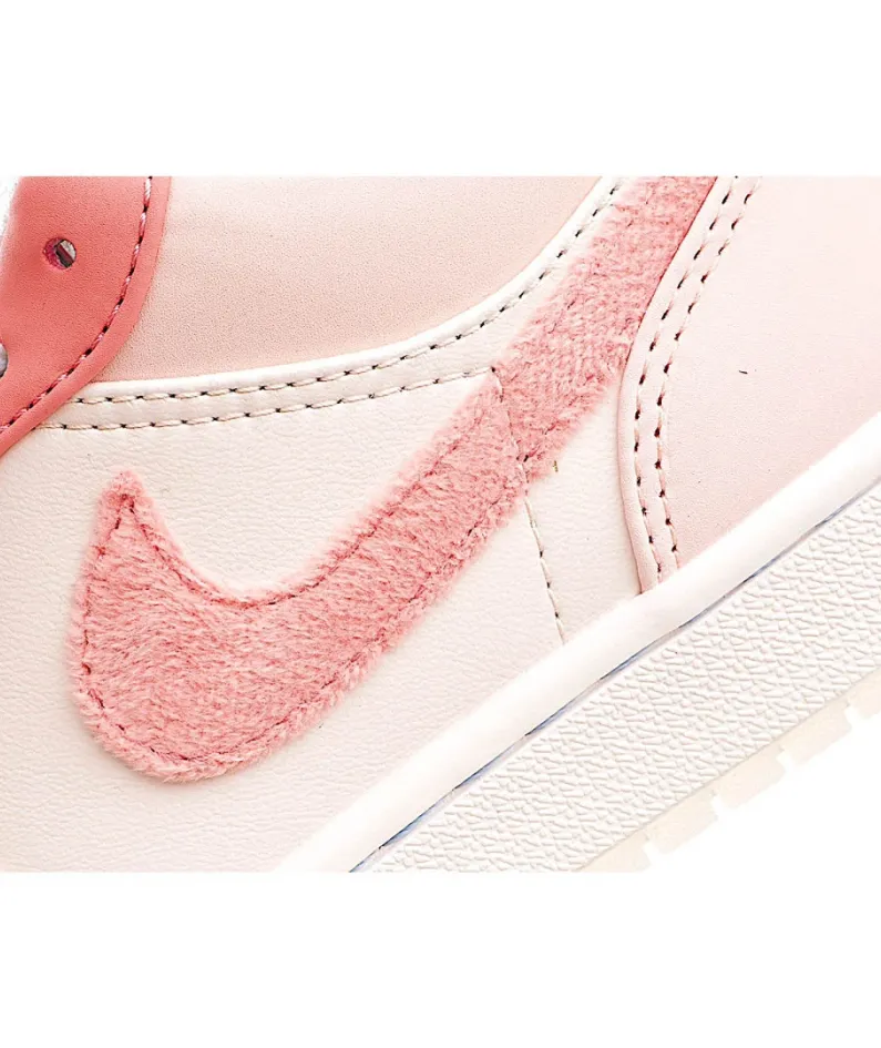 Air Jordan 1 Low Low Top Retro Culture Basketball Shoe
