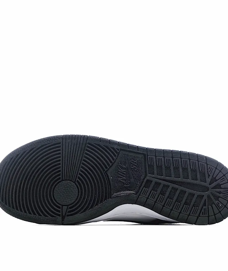 Nike SB Dunk Low Pro Sneakers