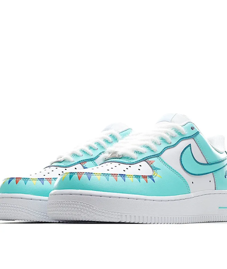 Nike Air Force 1 Low Low Top Sneakers