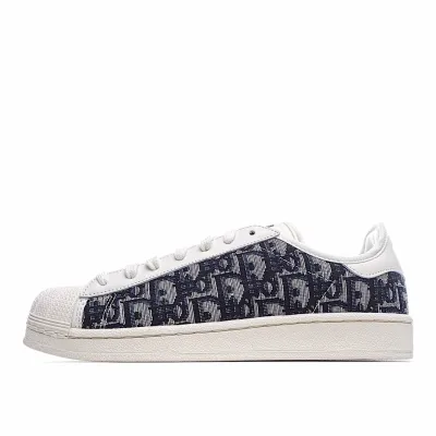 Adidas Superstar