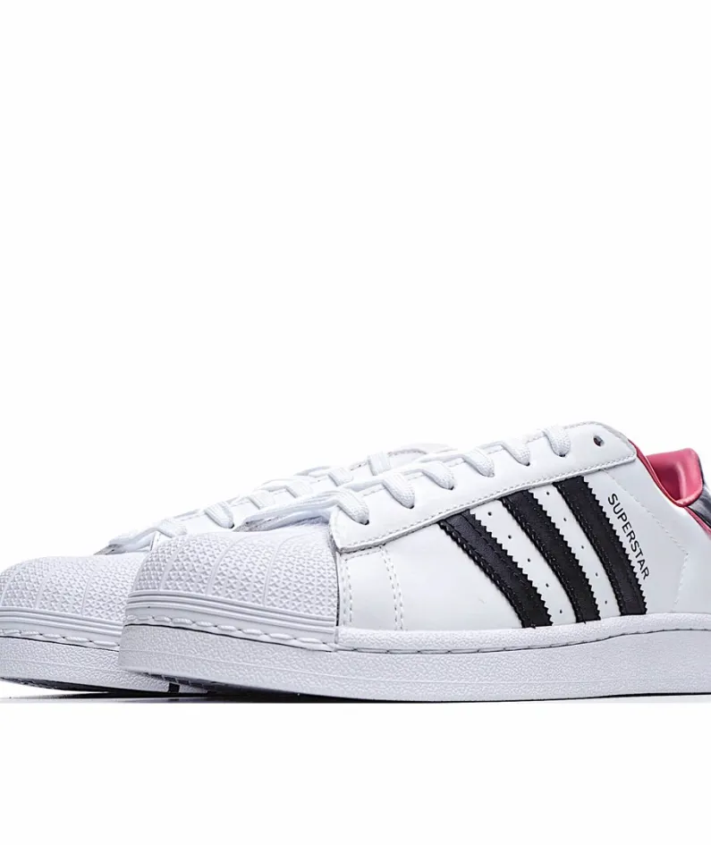 Adidas Superstar 'Valentine's Day'