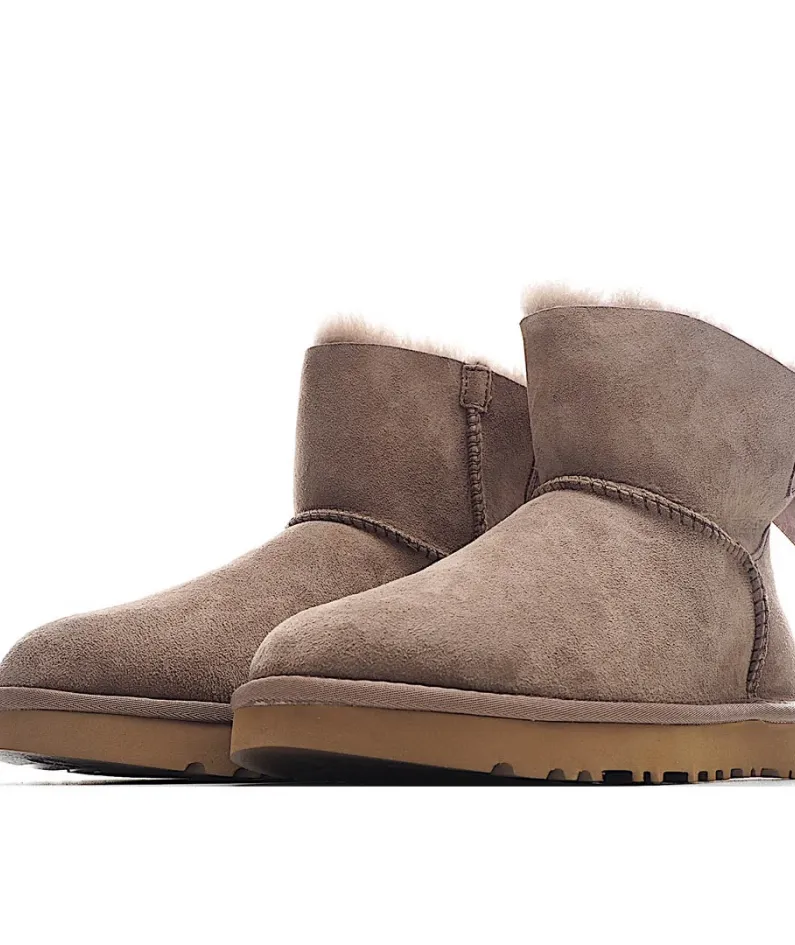 UGG Classic Mini series snow boots