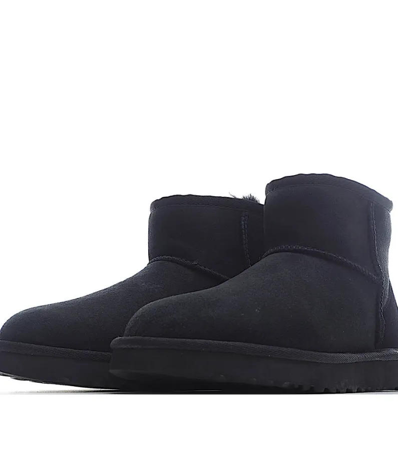 UGG Classic Mini series snow boots