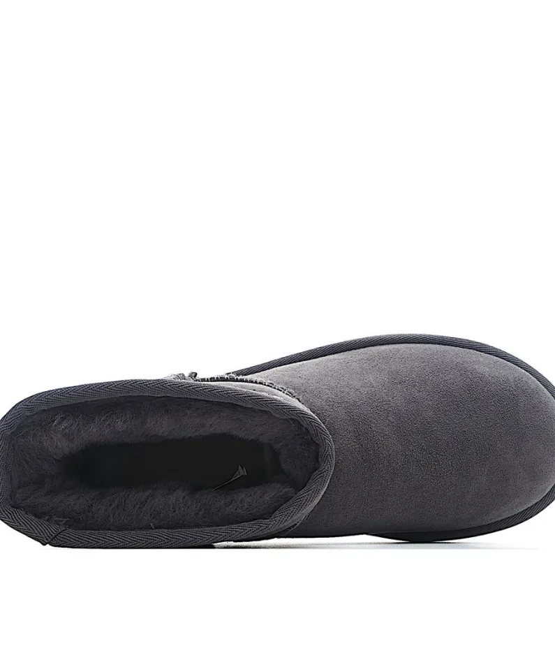 UGG Classic Mini series snow boots