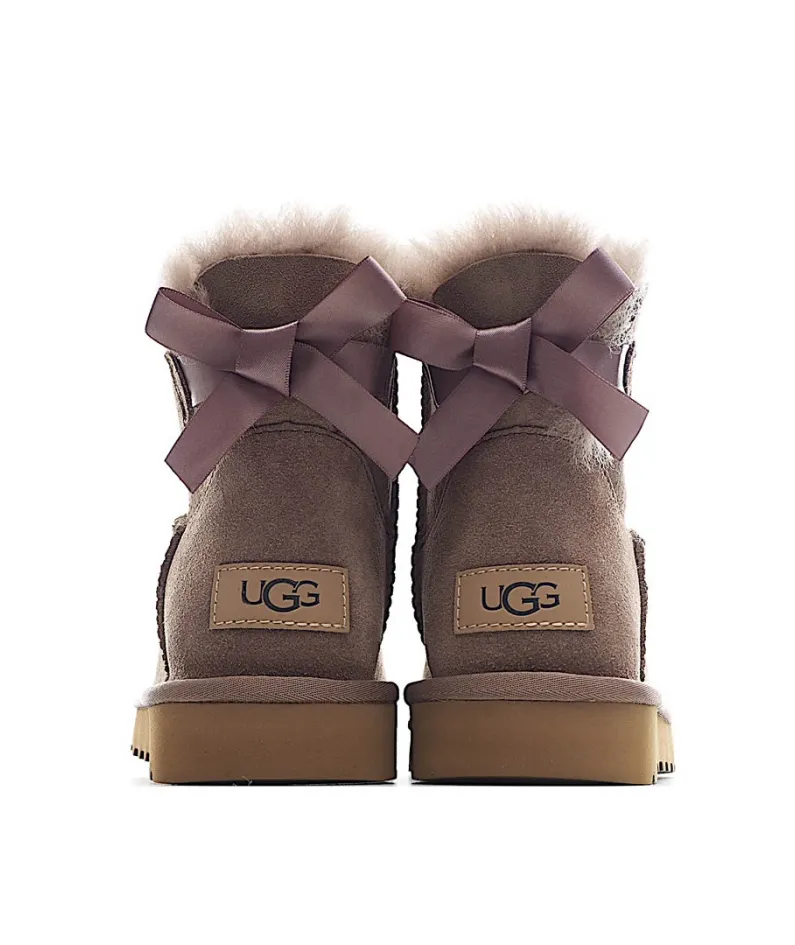 UGG Classic Mini series snow boots