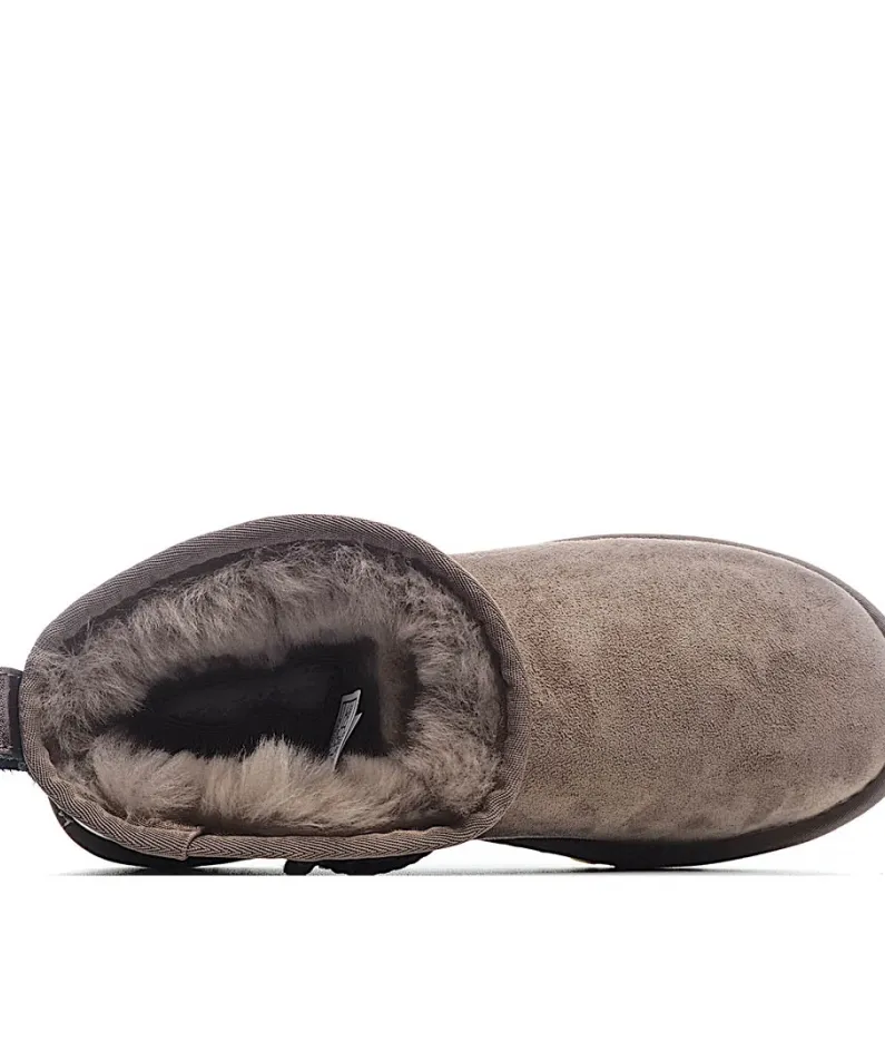 UGG Classic Mini series snow boots