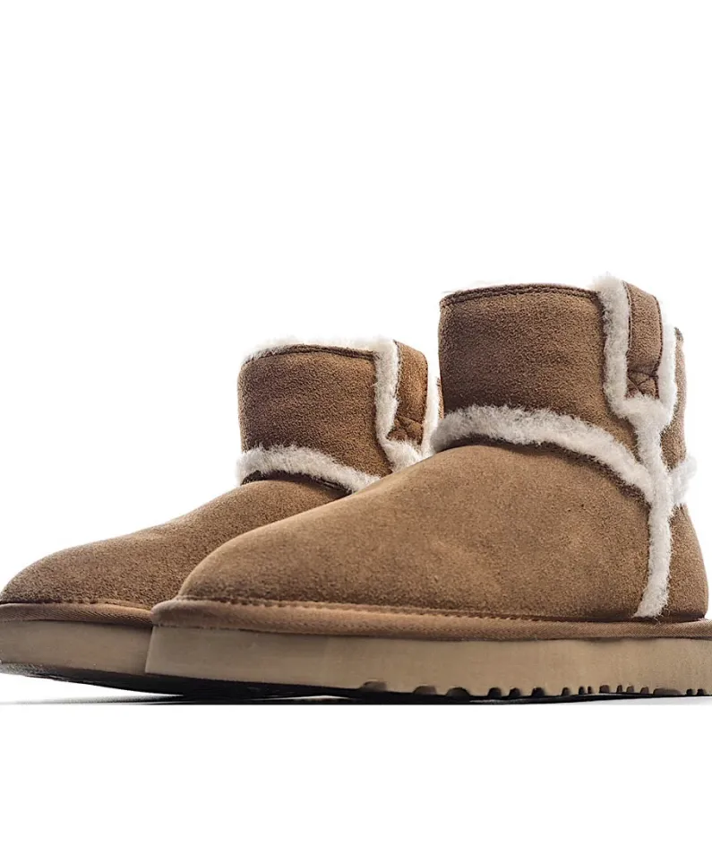 UGG Classic Mini series snow boots