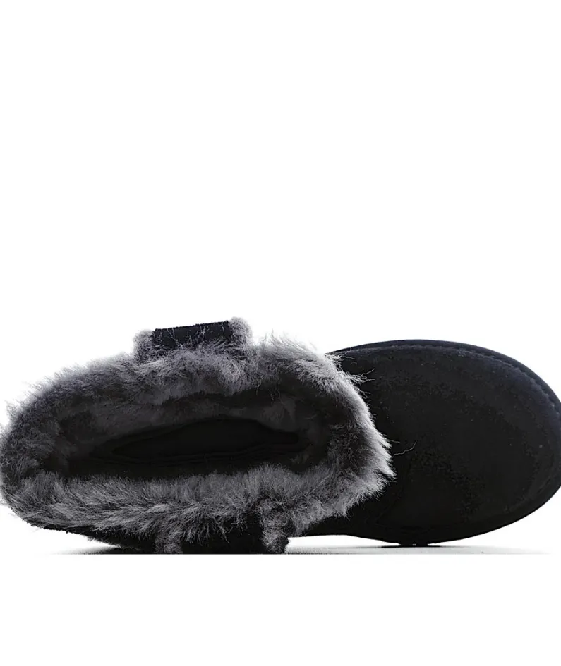 UGG Classic Mini series snow boots