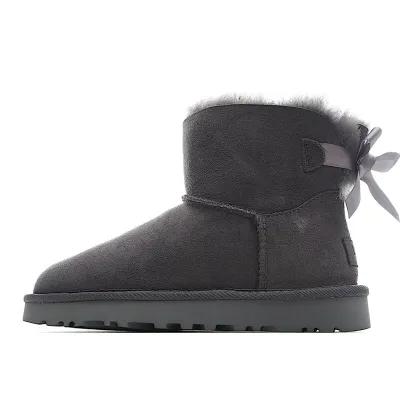 UGG Classic Mini series snow boots