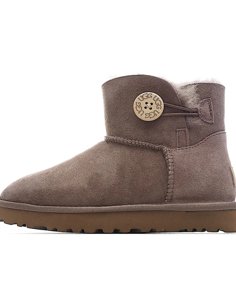 UGG Classic Mini series snow boots