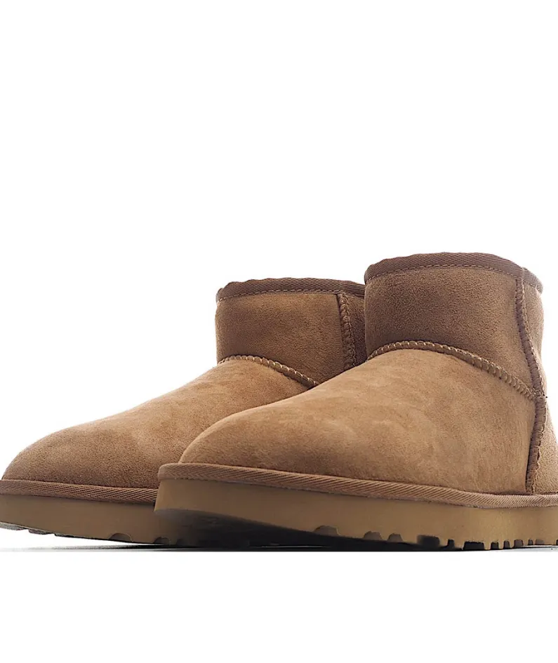 UGG Classic Mini series snow boots