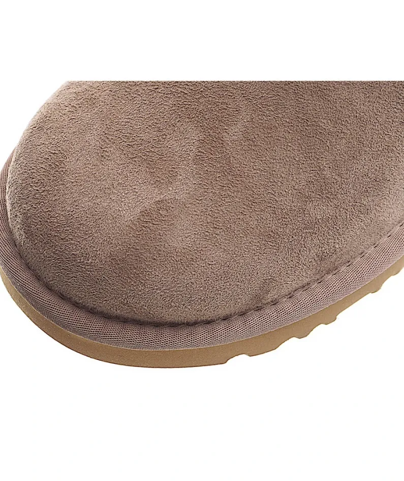 UGG Classic Mini series snow boots