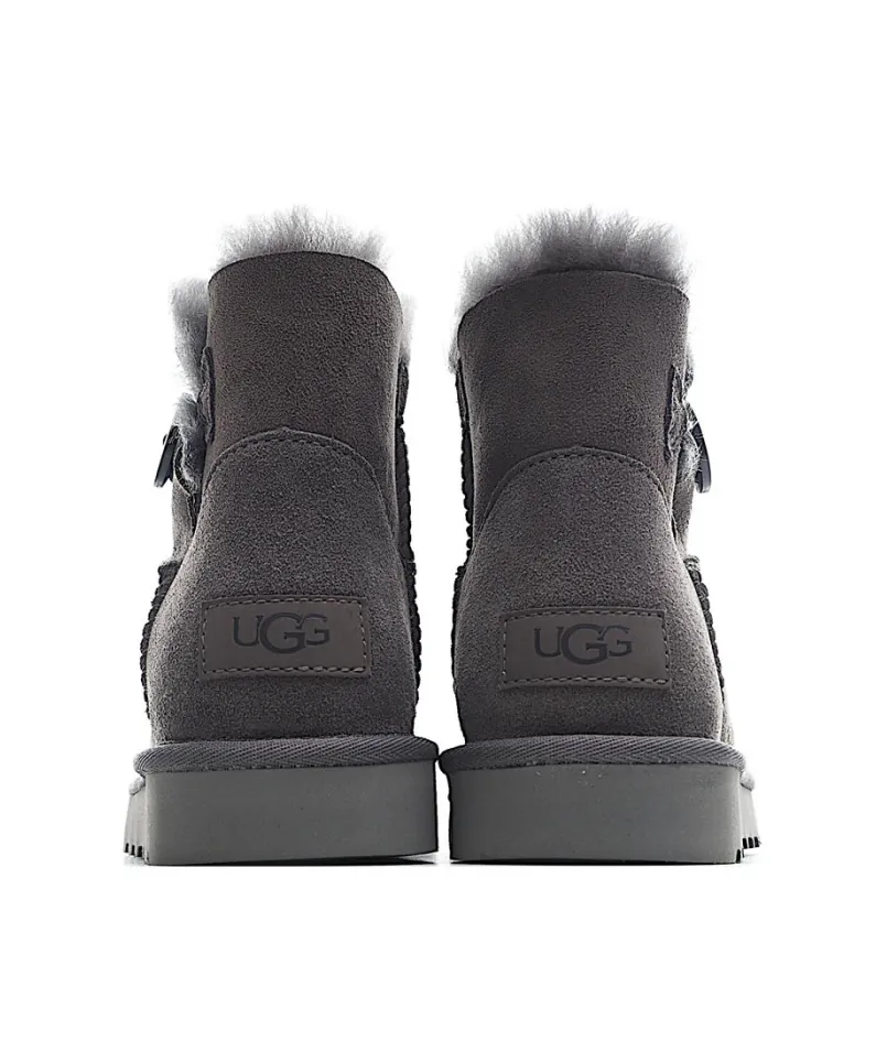 UGG Classic Mini series snow boots