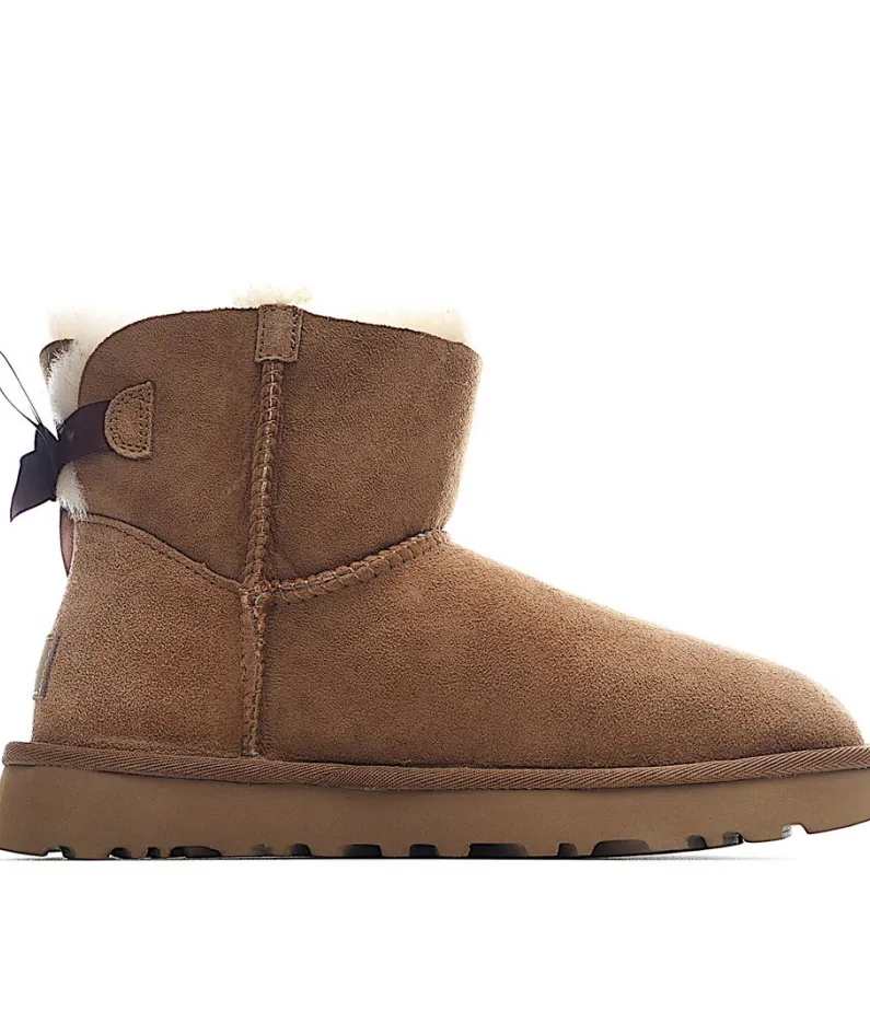 UGG Classic Mini series snow boots