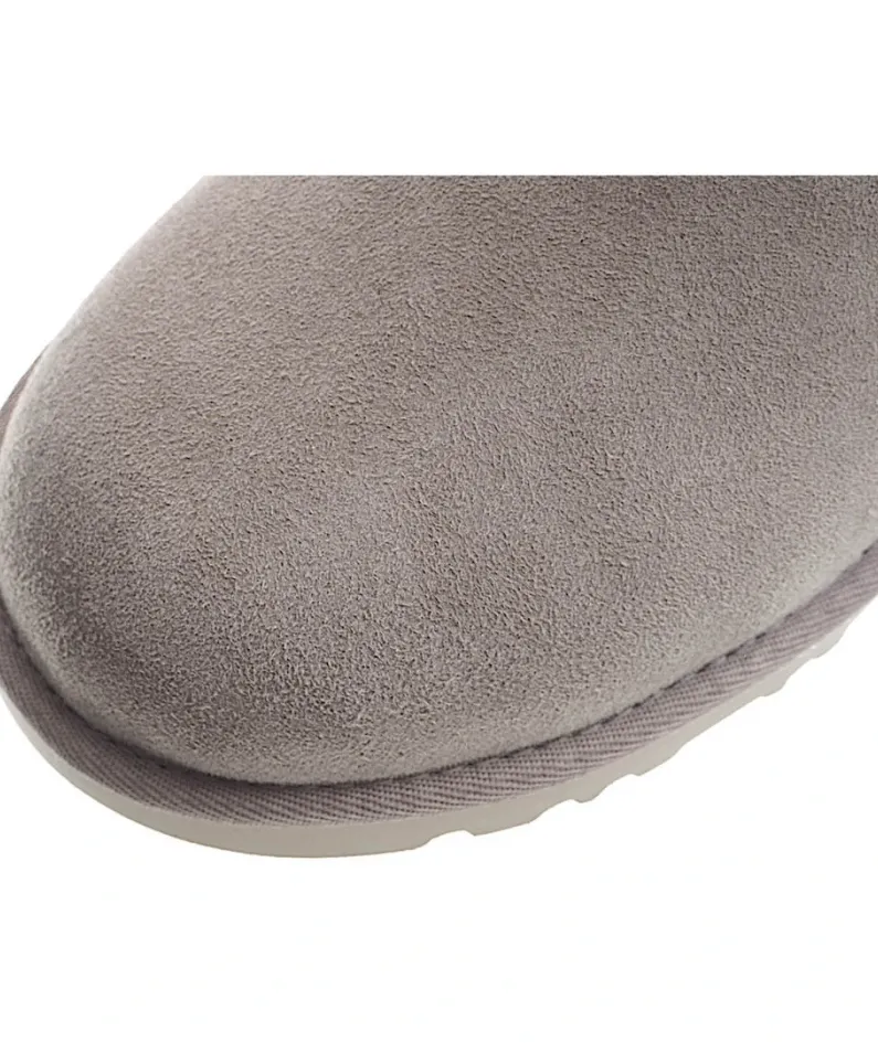 UGG Classic Mini series snow boots