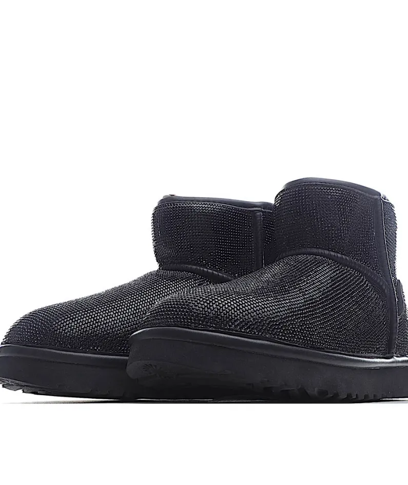 UGG Classic Mini series snow boots