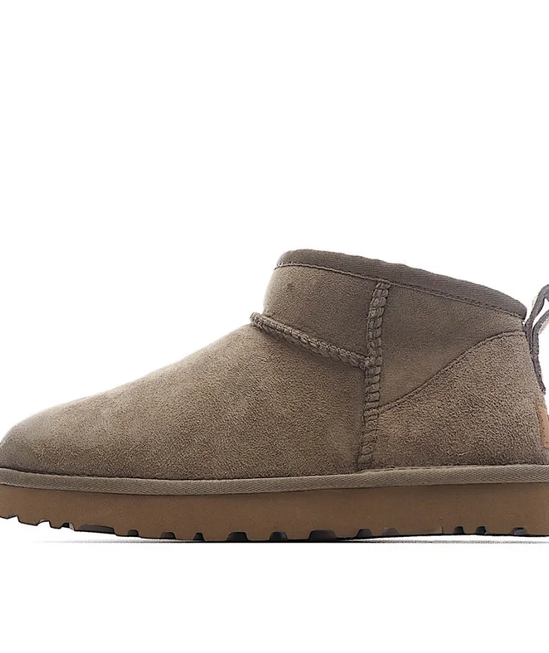 UGG Classic Mini series snow boots