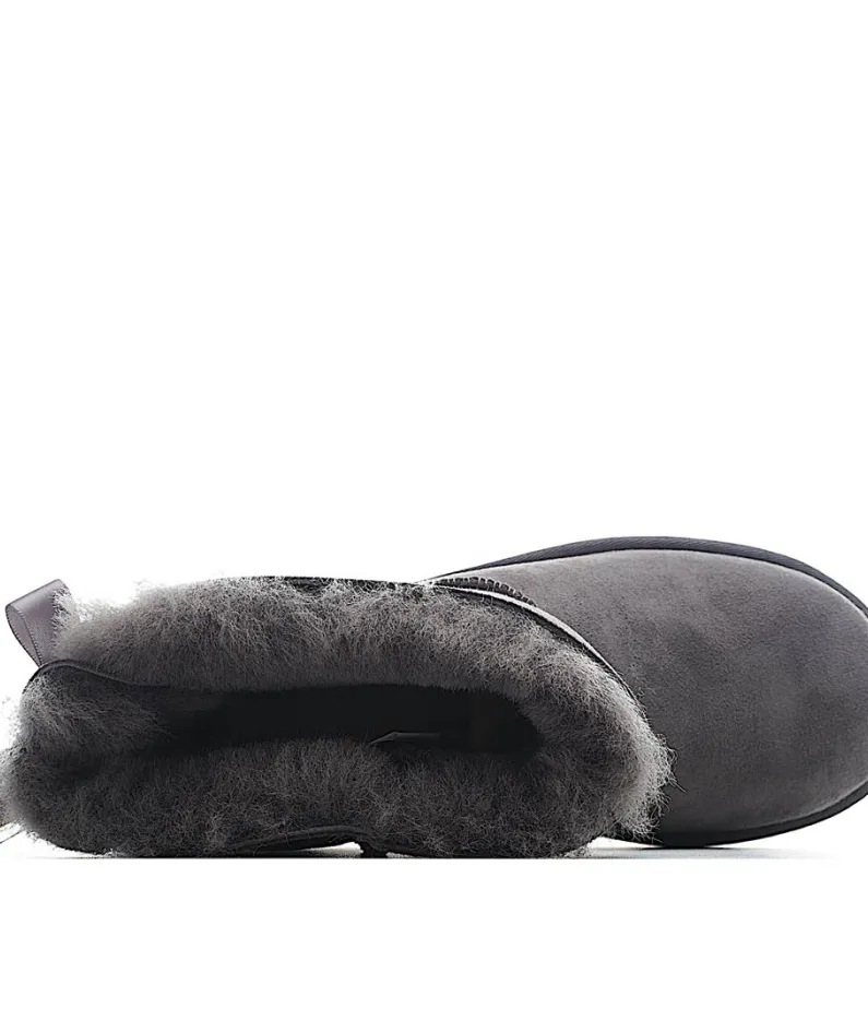 UGG Classic Mini series snow boots