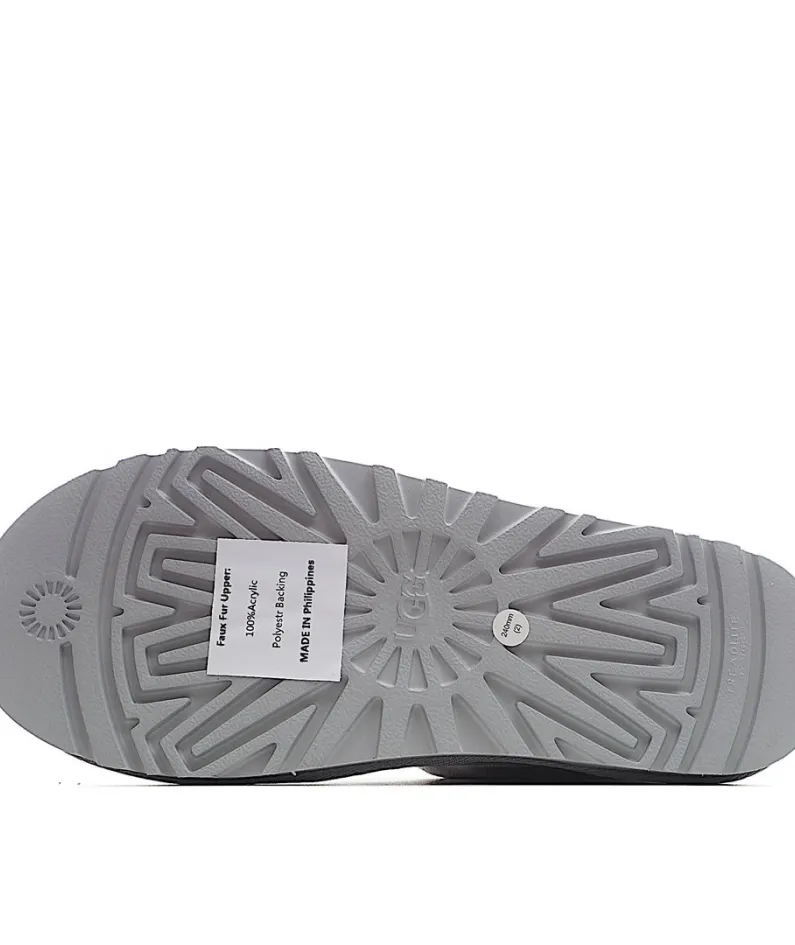 UGG Classic Sneakers Martin Boots