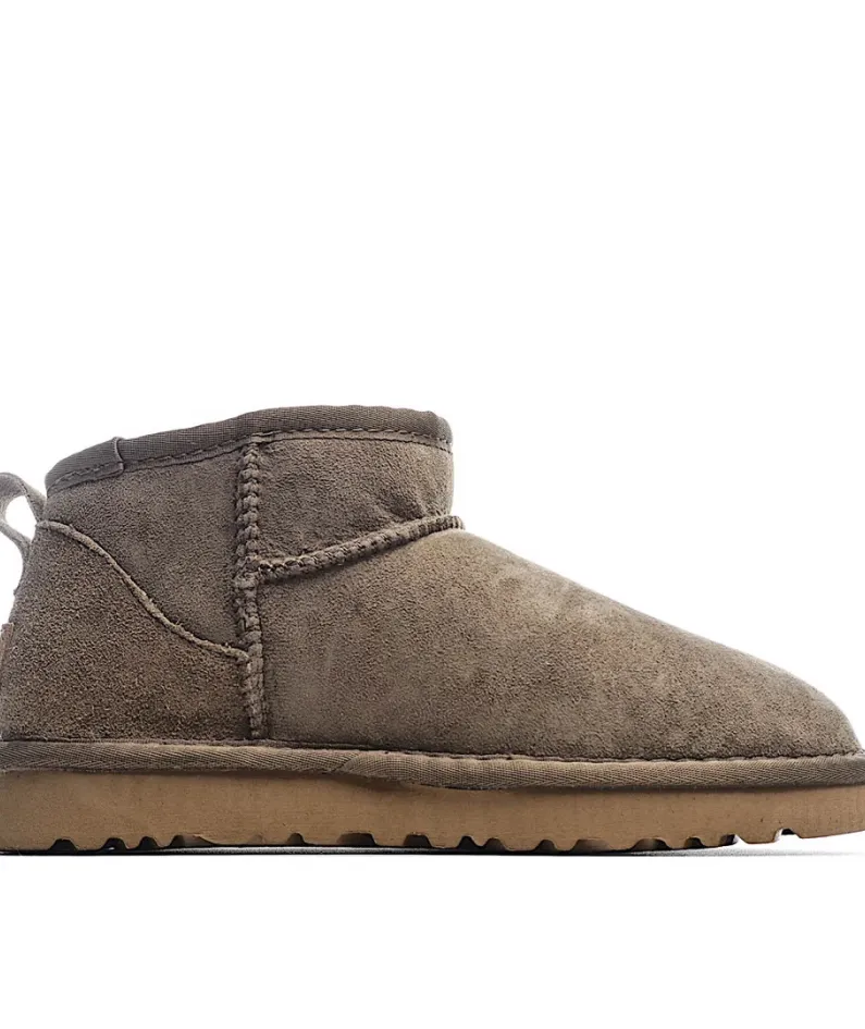 UGG Classic Mini series snow boots