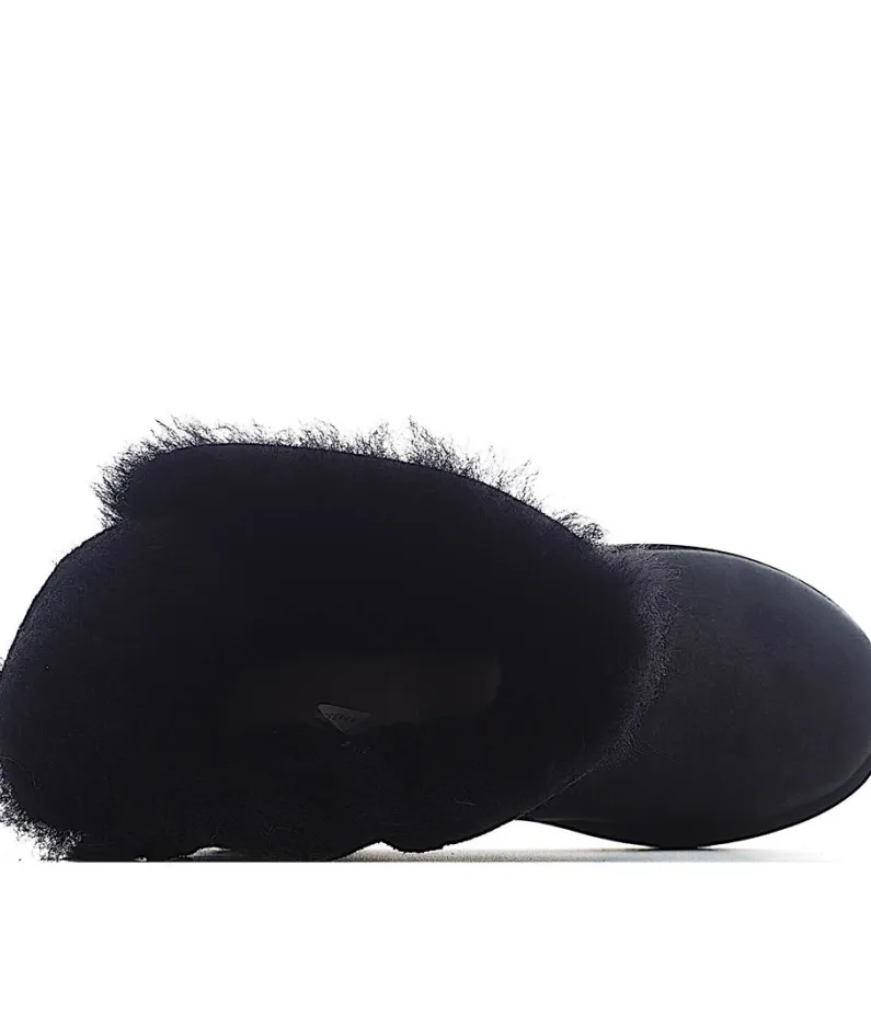 UGG Classic Mini series snow boots