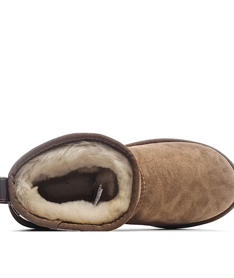 UGG Classic Mini series snow boots