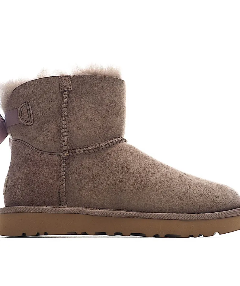 UGG Classic Mini series snow boots