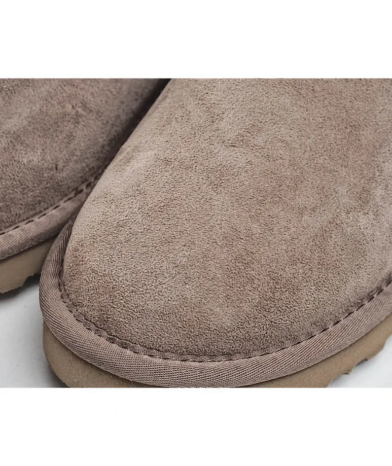 UGG Classic Mini series snow boots