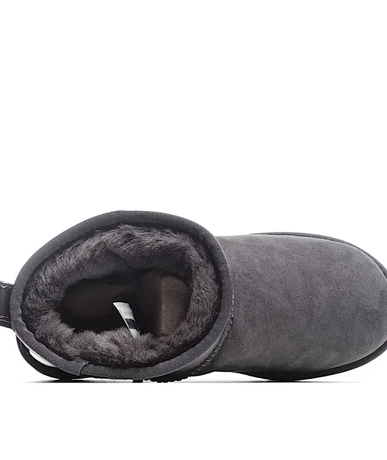 UGG Classic Mini series snow boots