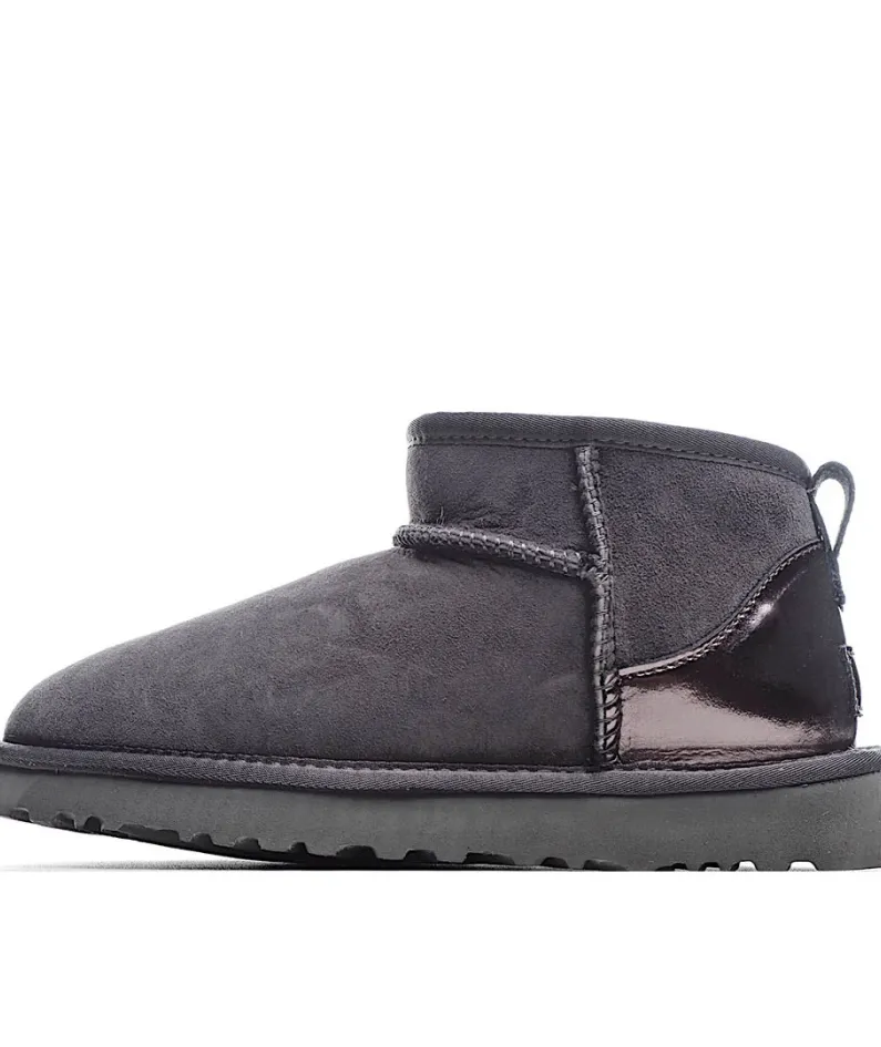 UGG Classic Mini series snow boots