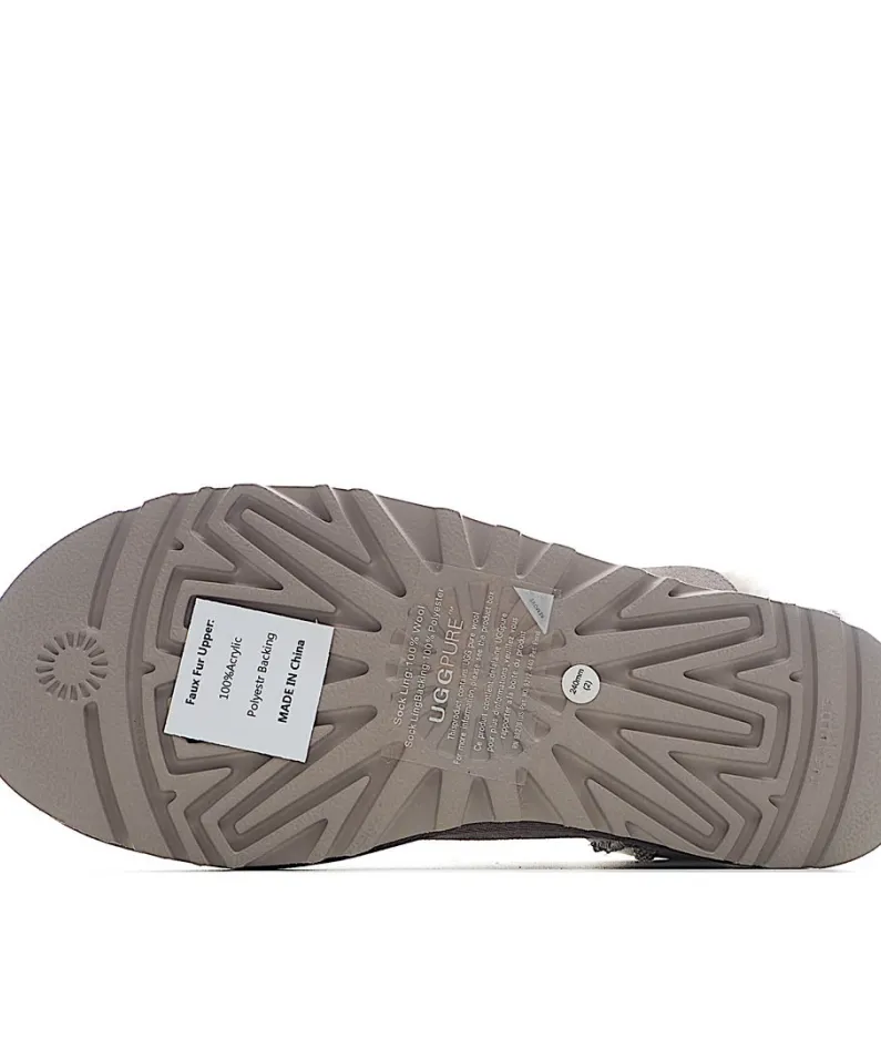 UGG Classic Mini series snow boots