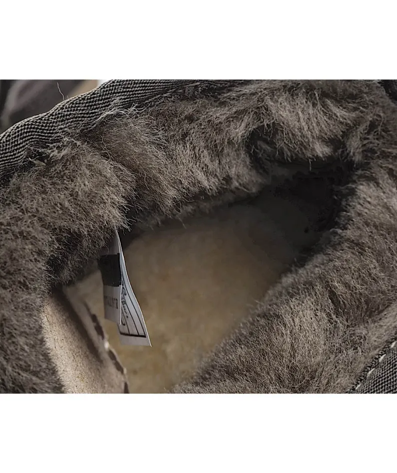 UGG Classic Mini series snow boots