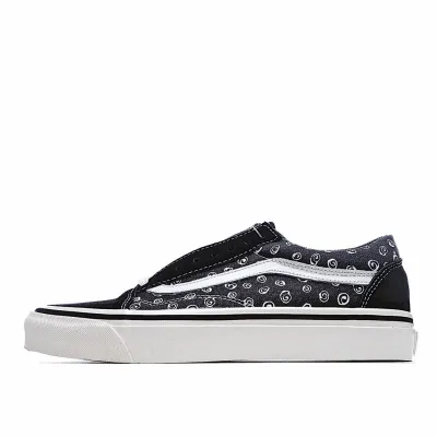 Vans Authentic Low-Top Sneakers