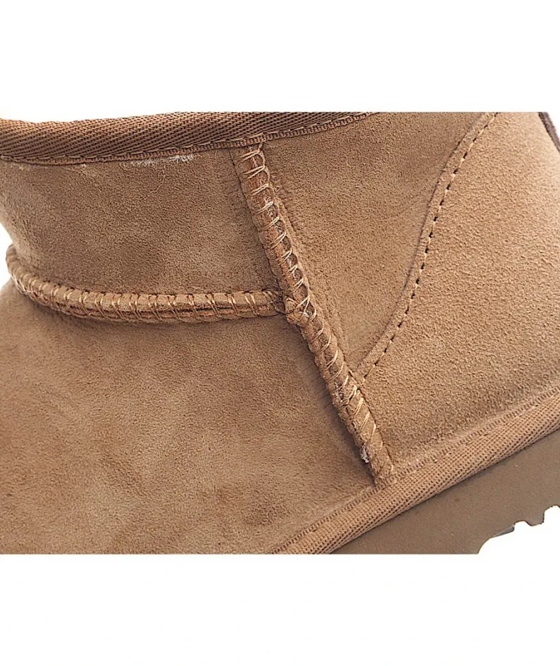 UGG Classic Mini series snow boots