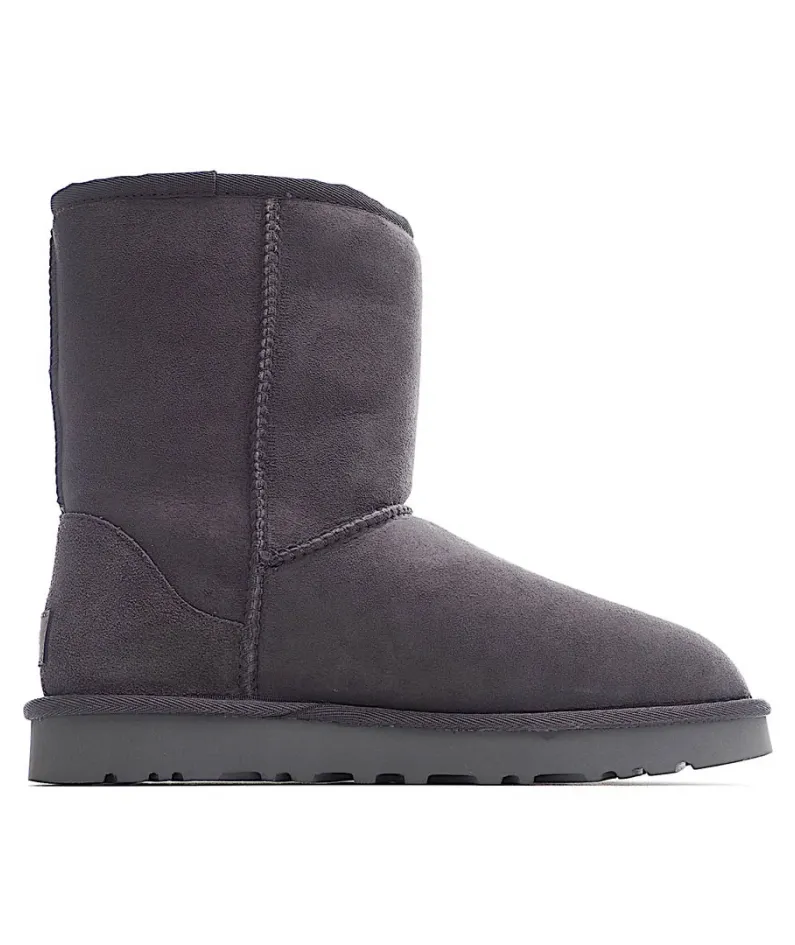 UGG Classic Mini series snow boots