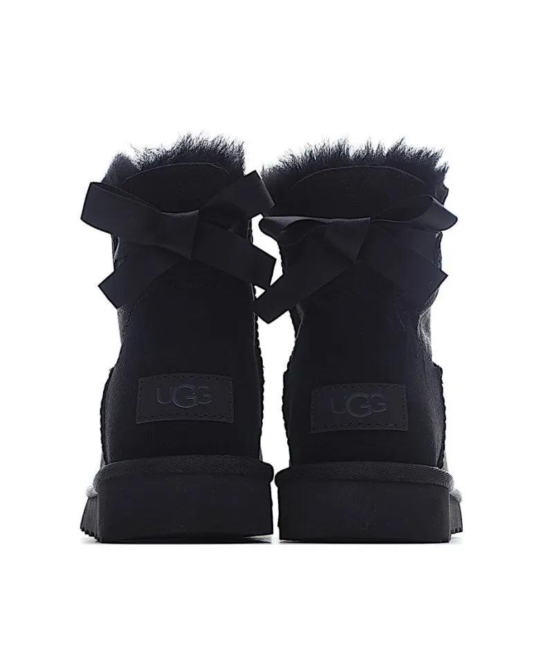 UGG Classic Mini series snow boots